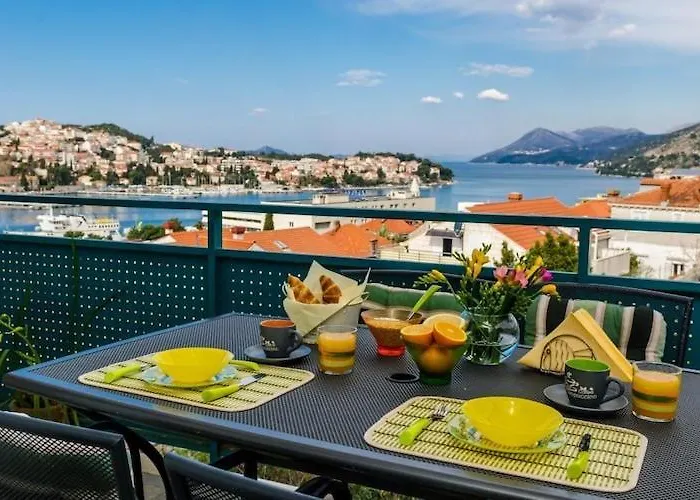 Radovan - One-bedroom With Balcony And Sea View Apartmán