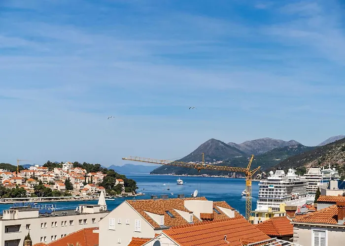 Radovan - One-bedroom With Balcony And Sea View