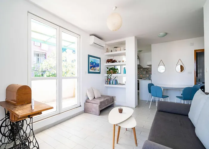 Radovan - One-bedroom With Balcony And Sea View アパート *