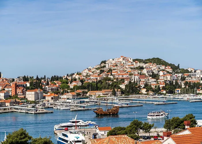 Radovan - One-bedroom With Balcony And Sea View Apartmán *